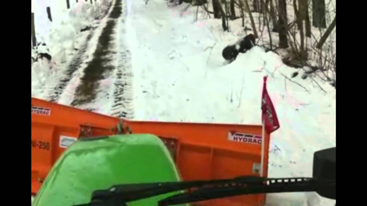 pluh sněžného pluhu zavěsit