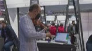 Innovators hope to snag investment at startup event screenshot 2