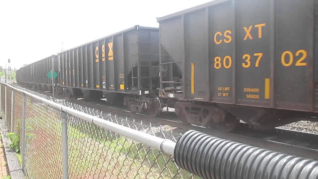 Train Meet in Marion Ohio UP northbound grain train and CSX southbound coal train.