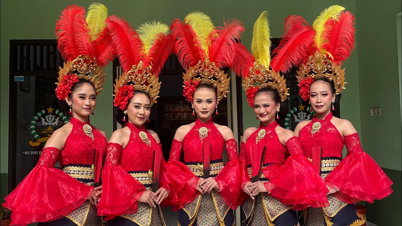 Tari Bajidor Kahot by Rinjani Art Dance