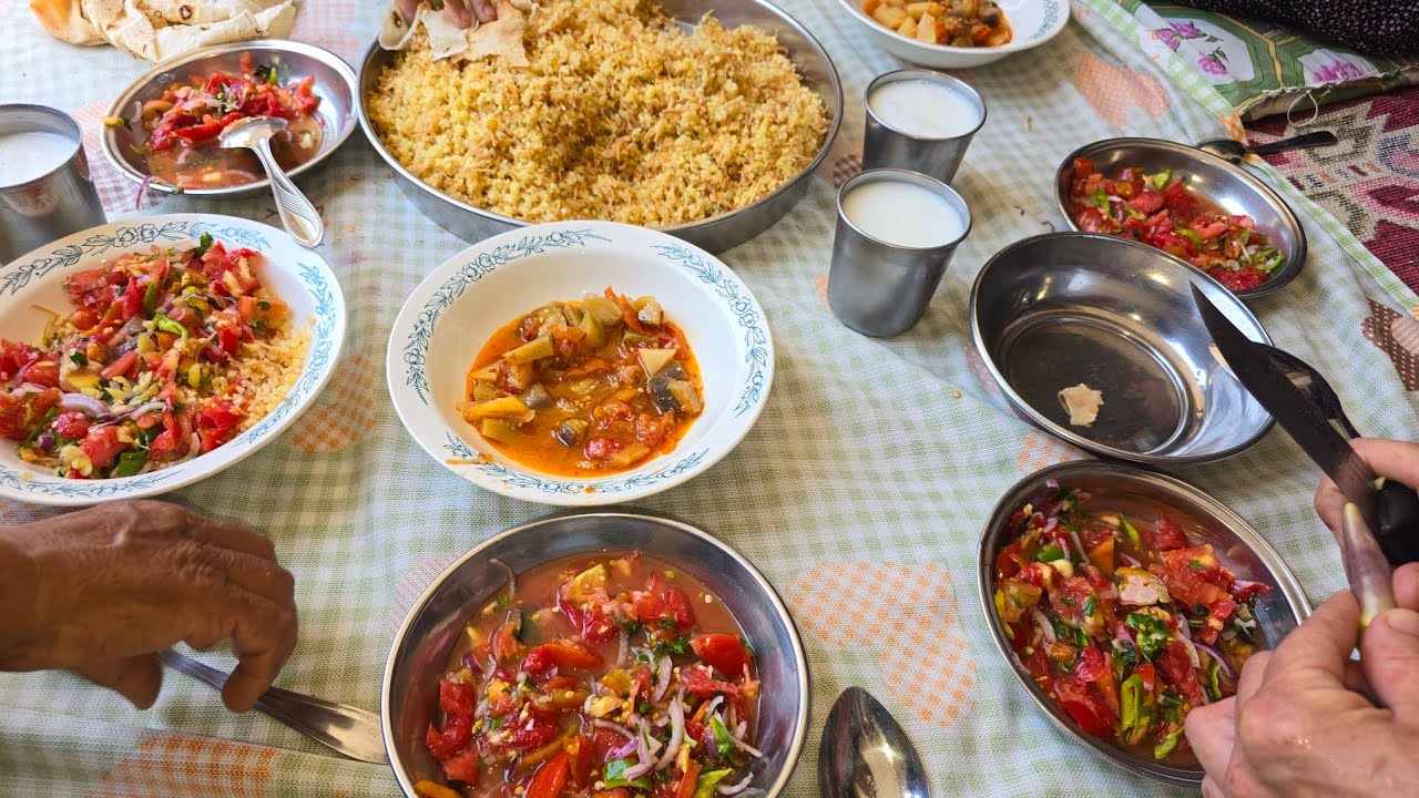 HAYATIMDA YEDİĞİM EN LEZZETLİ YEMEK YAYLADA ÖĞLEN YEMEĞİ TARİFİ . YAYLA SALATASI VE ORTAMI .