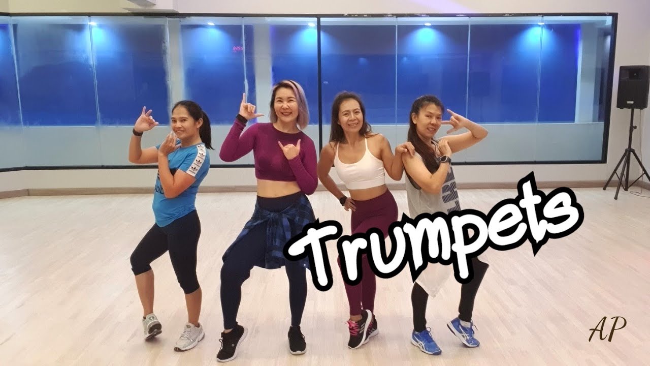 Trumpets Sean Paul ft. Sak Noel Salvi Zumba Dance Workout Dance