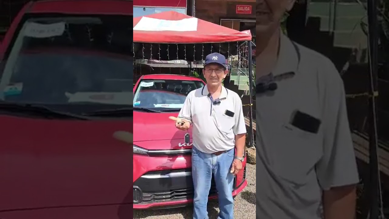 EL GANADOR DEL AUTOMOVIL DE LA SIRENITA SRL RETIRA SU PREMIO