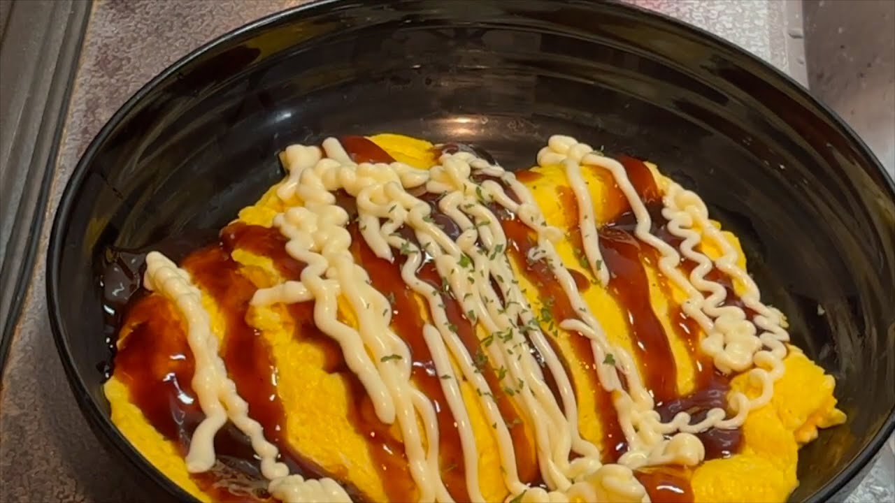 貧乏飯節約レシピ番外編！！オムそば（オムレツ焼きそば）の作り方