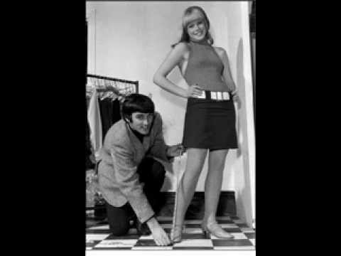 Dandy Livingstone - "What Do You Wanna Make Those Eyes At Me For" akkorde