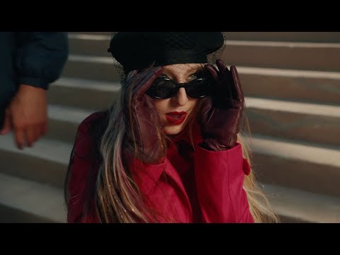 Ariel Rose - Drives Me Loca (Official Music Video)