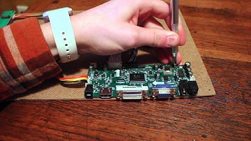 HOW TO REUSE THE LCD SCREEN IN YOUR OLD LAPTOP