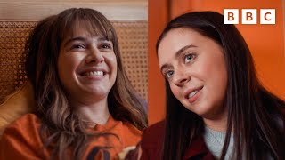 How to be the BEST best friend 💕 Everything I Know About Love - BBC