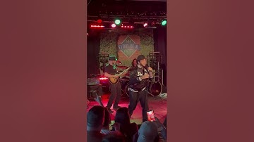 Daron Malakian joins a SOAD cover band in Chicago, IL (2025)