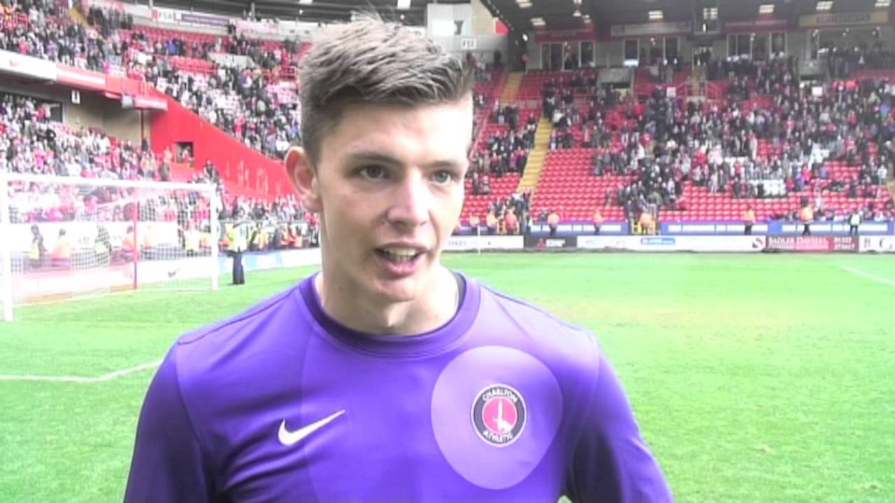 Pope a réussi avec progrès après les débuts - Charlton...