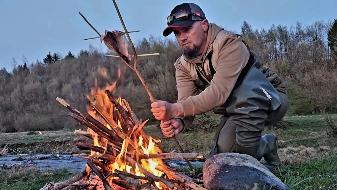 🎣 Am GĂTIT peștele prins la FOC - Pescuit la păstrăv la POALELE MUNȚILOR FĂGĂRAȘ 🏔
