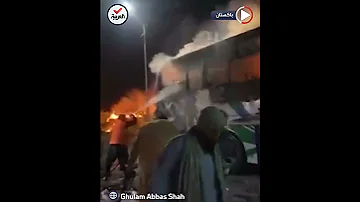 مقتل وإصابة 28 راكبا بينهم أطفال باحتراق حافلة في باكستان 