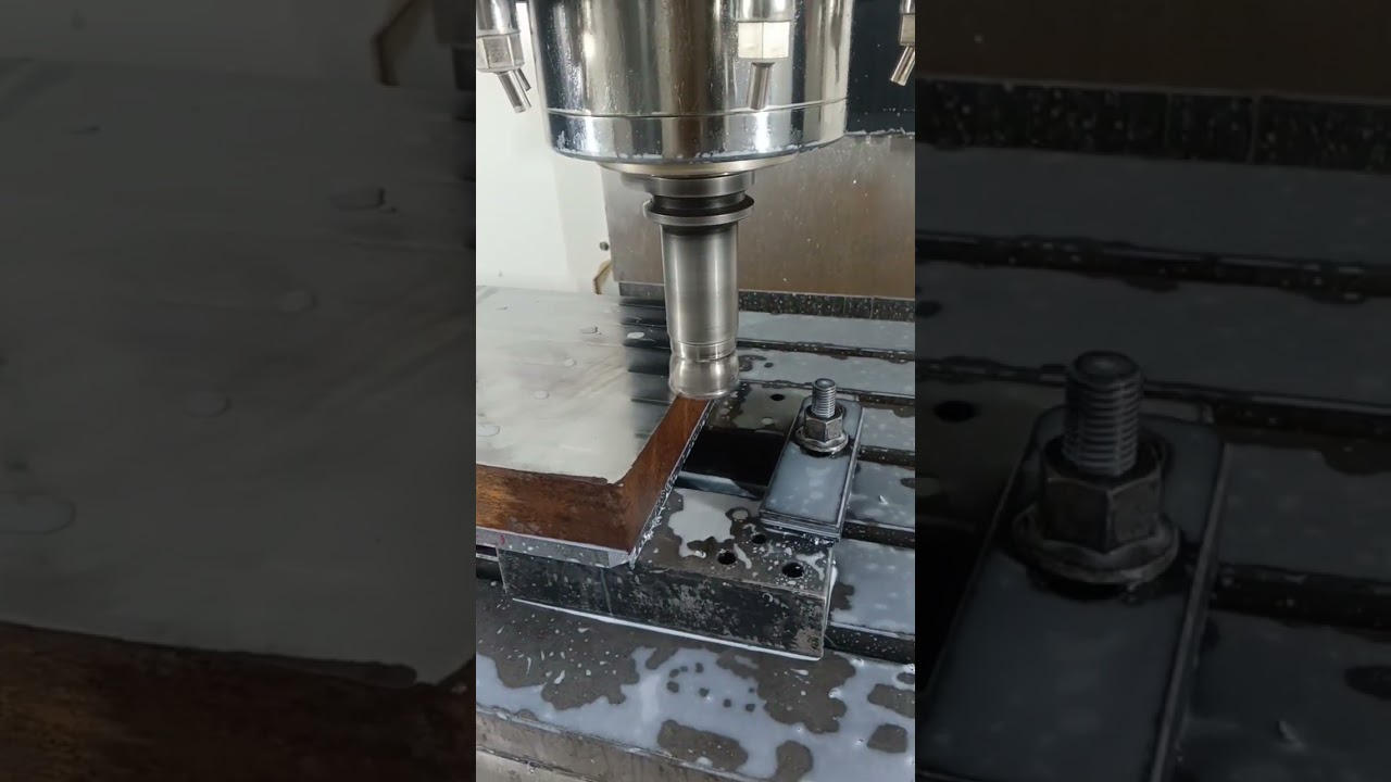 VMC MACHINE WORK PIECE OUTER CUTTING