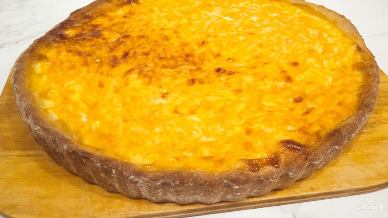 Pumpkin pie with sour cream. Pie. Delicious. Pumpkin. 