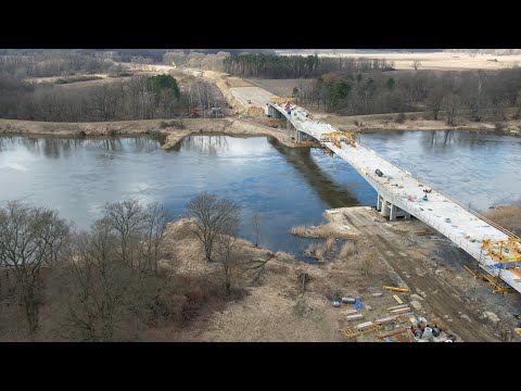Lubuskie z drona: most nad Odrą w Milsku