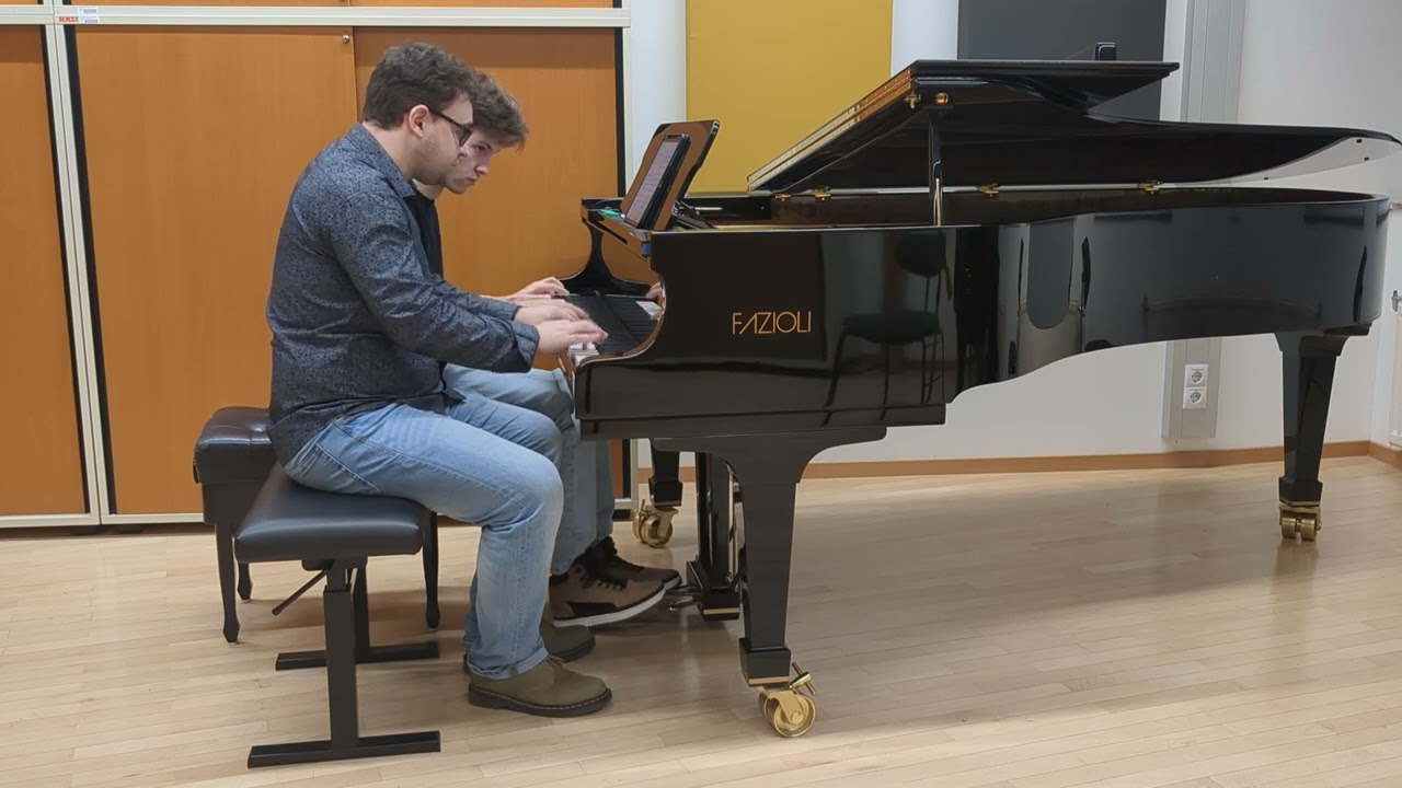 Максим Канке.  "We wish you a marry Christmas".  Arr. for 4 hands.