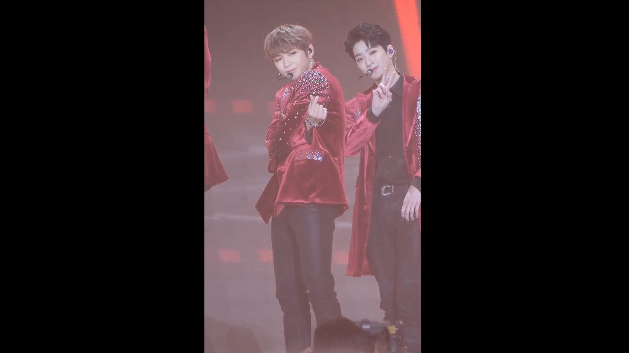 180110 워너원(Wanna One) Twilght(트와일라잇) [강다니엘] KANG DANIEL 직캠 Fancam (골든디스크 어워즈) by Mera