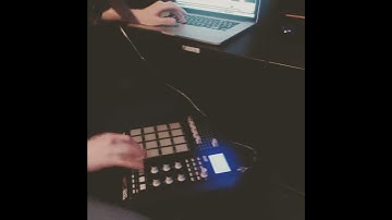 Sampling AKAI MPD26