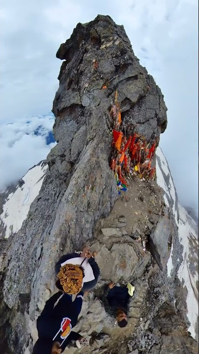 Mujhe shiv se nahi shiv mein milna hai #shrikhandmahadev #shorts #bholenath #harharmahadev