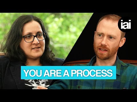 الكائنات الحية هي عمليات وليست أشياء مقابلة كاملة مع وحيدة خاندكر