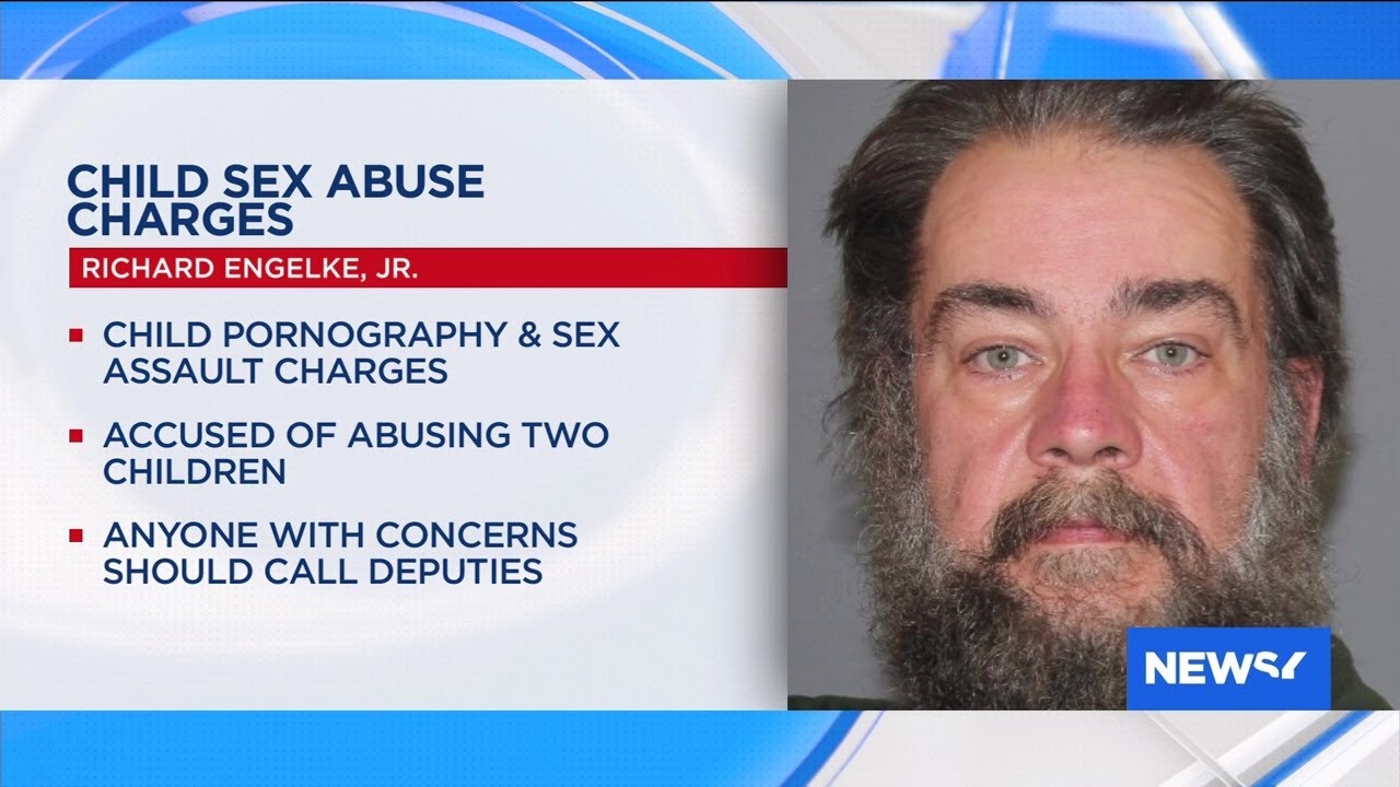 Metro East man charged with possession of child pornography, sexual assault