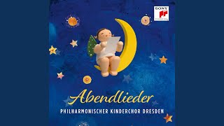 Video thumbnail of "Philharmonischer Kinderchor Dresden - Weißt Du wieviel Sternlein stehen"