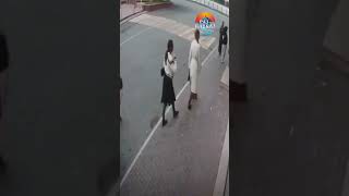 В Ингушетии Mercedes с девушками упал в пруд