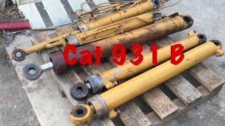 Caterpillar 931B Backhoe cylinder repair.