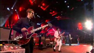 Kasabian - The Doberman (T in the Park 2010 Scotland)