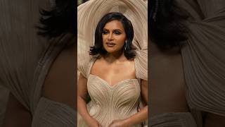 Mindy Kaling is giving us a FASHION 👏 SHOW 👏 at the Met Gala