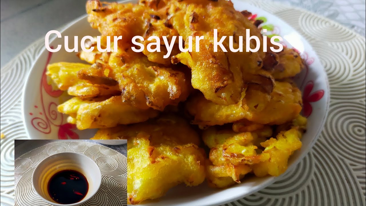 Cucur sayur kubis perisa ikan bilis.