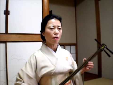 梅は咲いたか春日芝きみ