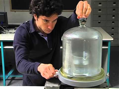 Video: A che temperatura l'acqua bolle?