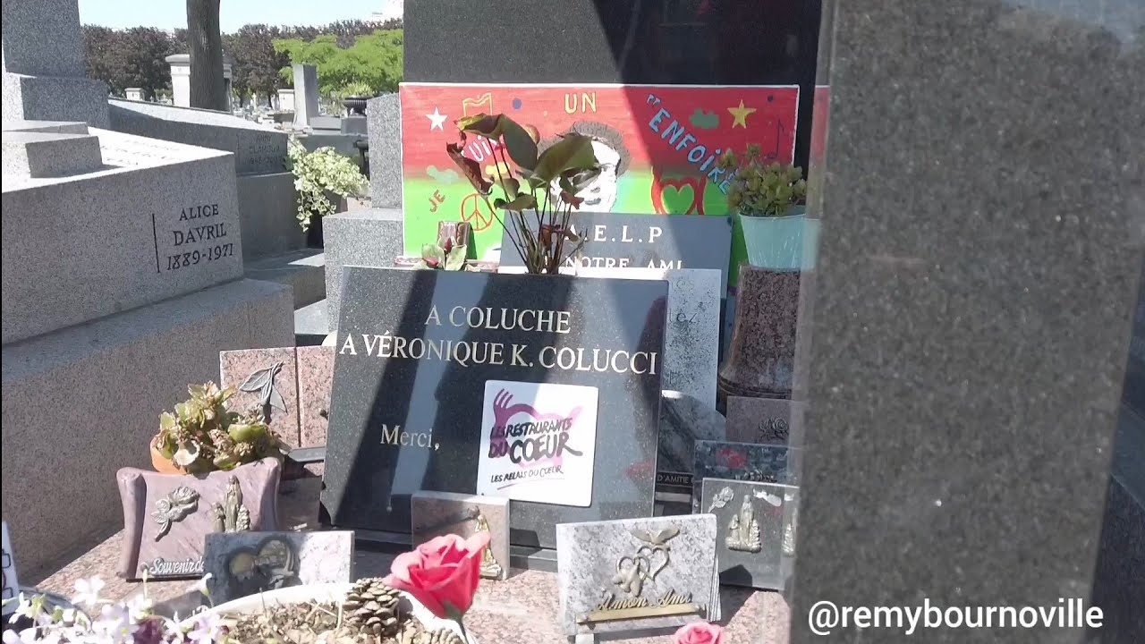 Devant la tombe de Coluche YouTube Devant la tombe de Coluche YouTube