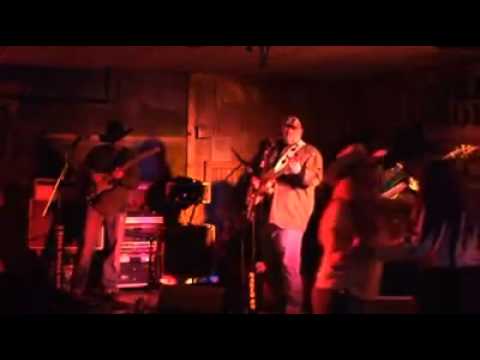 Doug Seven LIVE at The Post Time 2006 - Haggard Think I'll Just Sit Here and Drink