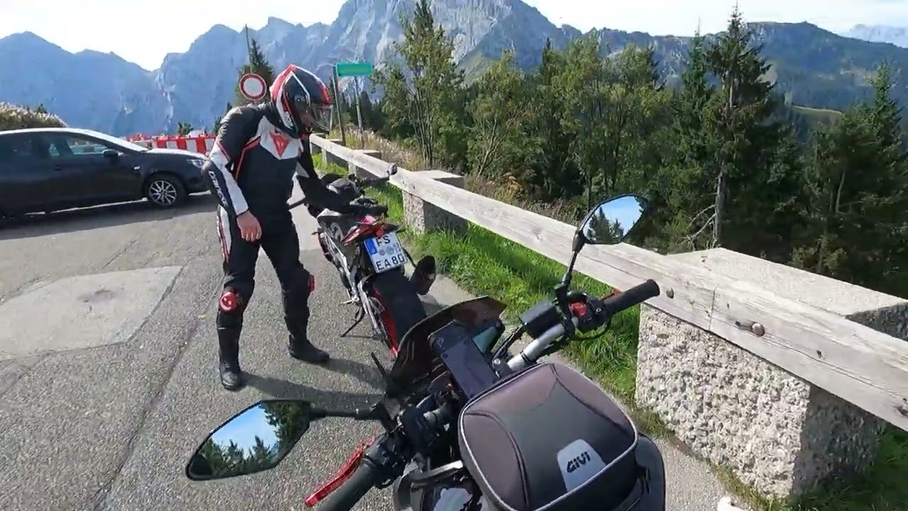 Rossfeldstrasse mit MT09 und Aprillia Tuono V4 1100 Factory, Raw Sound