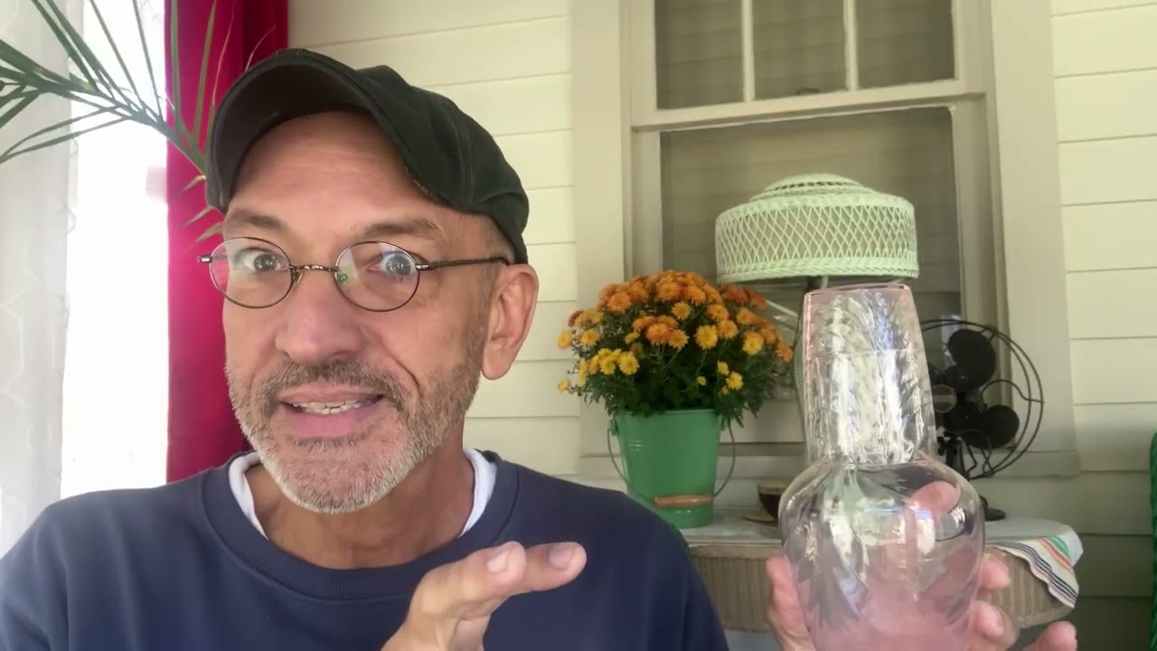 Еще одна партия антиквариата из комиссионного магазина на крыльце