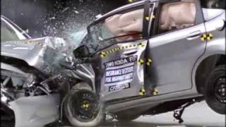 Honda Accord vs Honda Jazz - Crash test compatibilità IIHS, Sicurauto.it Honda Accord vs Honda Jazz - Crash test compatibilità IIHS, Sicurauto.it