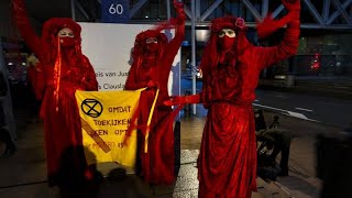 Climate change activists take energy giant Shell to court in The Hague over emissions