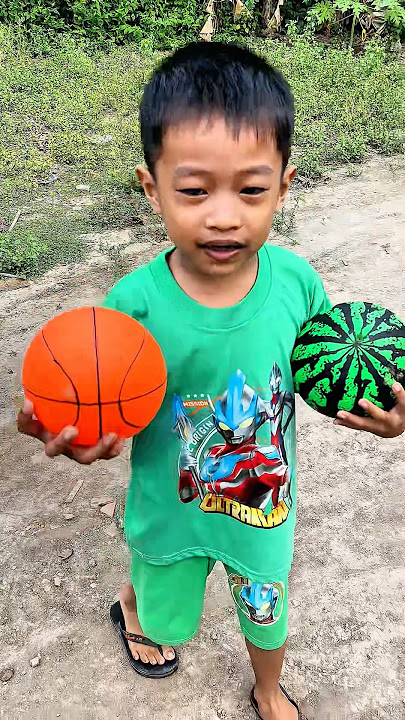 Abidzar Learns to Know Bolla