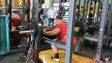 Cambered Bar Squats w/Chains