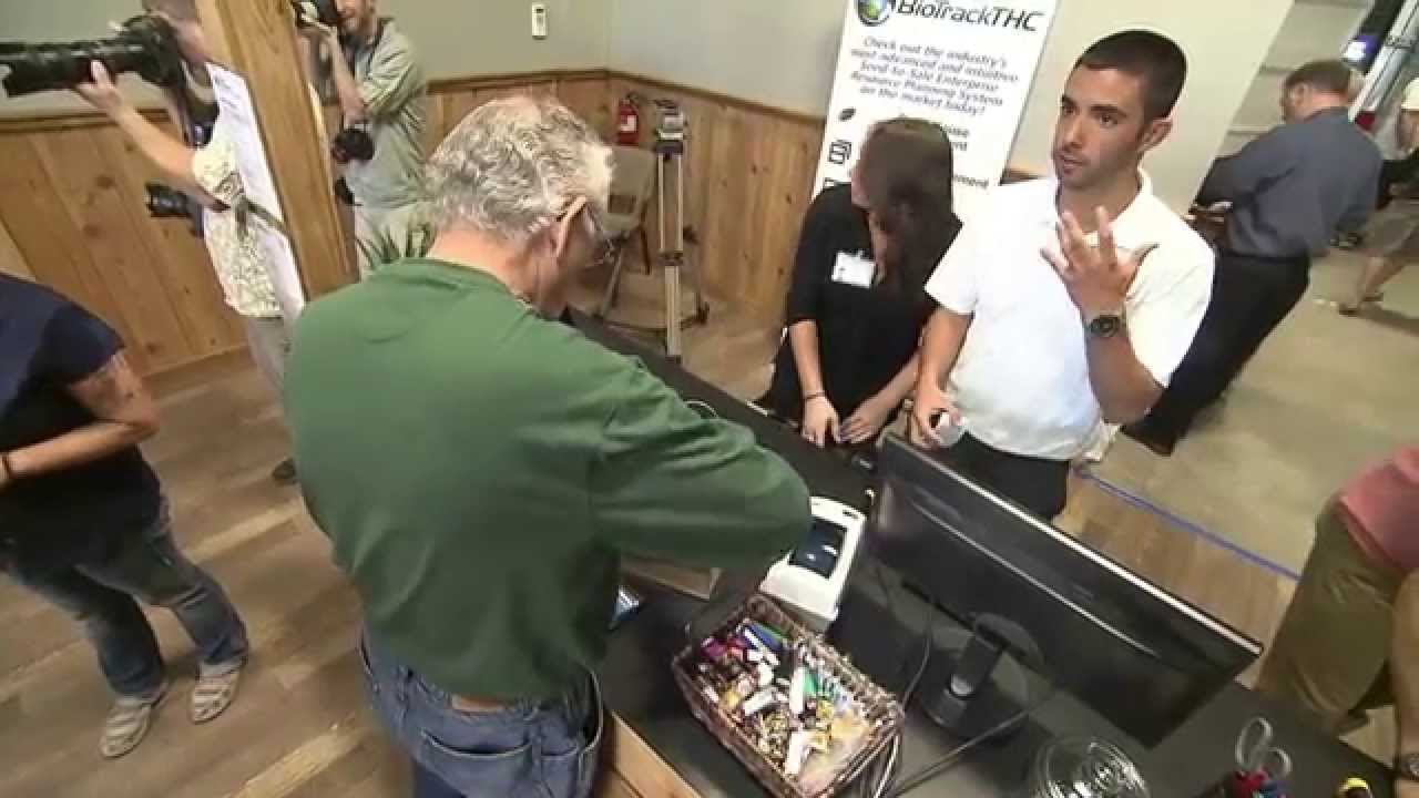 First legal marijuana stores open in Washington State