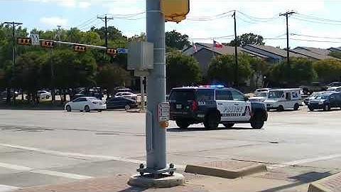 Arlington PD responding at Collins and Green Oaks in Arlington, TX