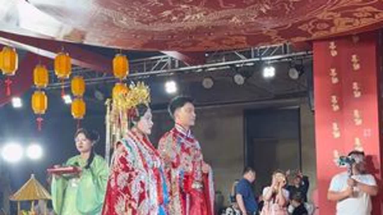 🎎三书六礼 凤冠霞帔 十里红妆 明媒正娶