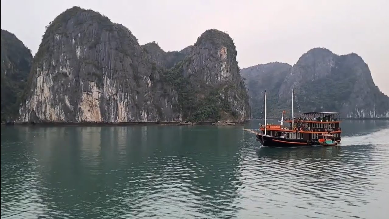 CAT BA ARCHIPIELAGO, VIETNAM