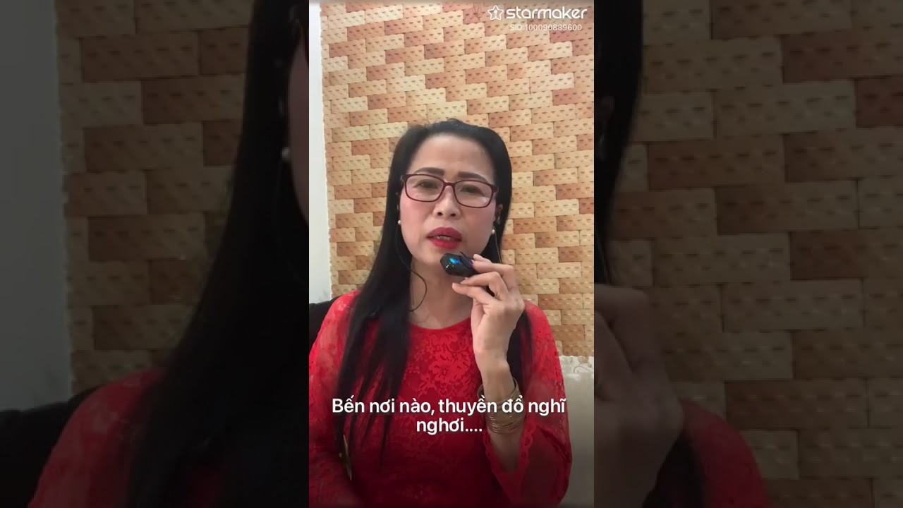 Em Là Con Thuyền Cô Đơn 