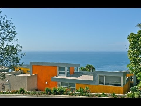 Possibly the Finest Modern Home in Laguna Beach, by Chris Guziak