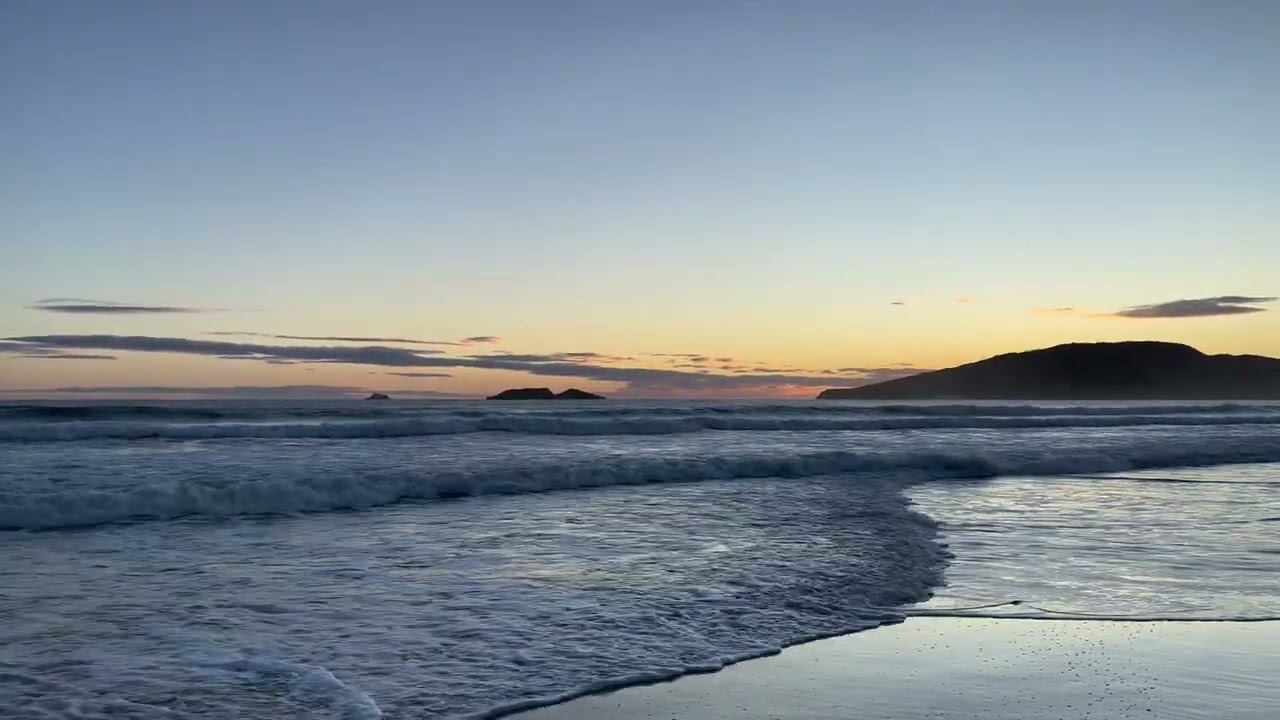 Sunrise on the beach | peaceful morning