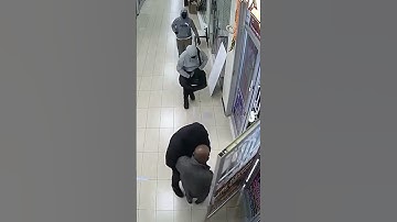Thumbnail of Footage of jewellery store robbery