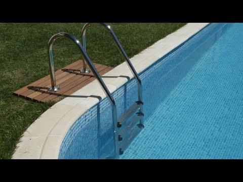 Video: ¿Cómo elegir las escaleras para la piscina?